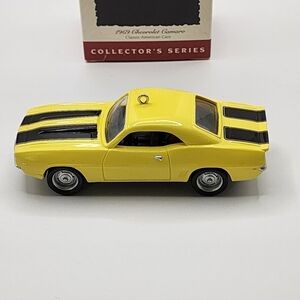 Hallmark Keepsake Ornament 1969 Chevrolet Camaro, Classic American Cars.